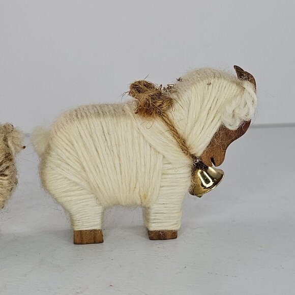 With Joy Inc Vintage Wooden Sheep Goat Figurines With Yarn Wrapping & Bells - Picture 4 of 8